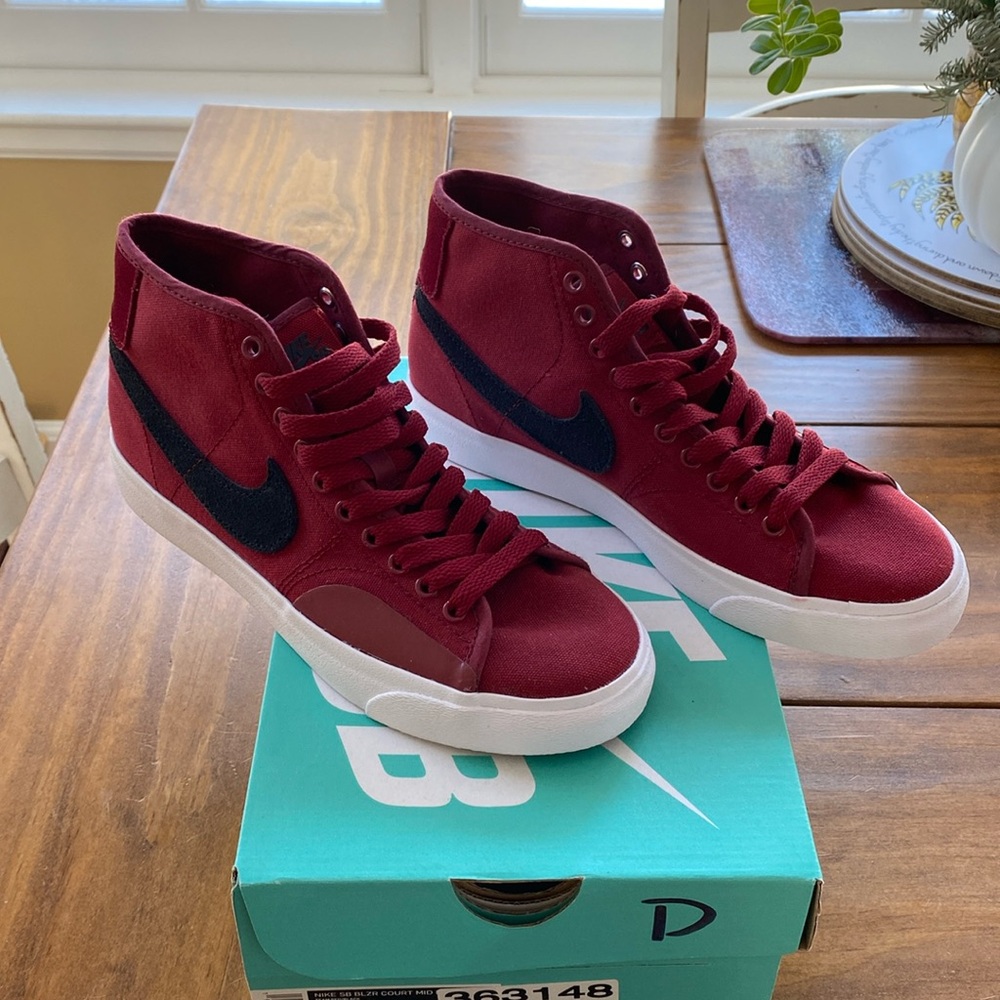 Nike SB Blazer Court Mid